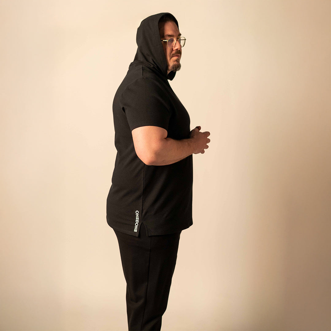 model-specs: Desmond is 6'7 | 300 lbs | size 1
