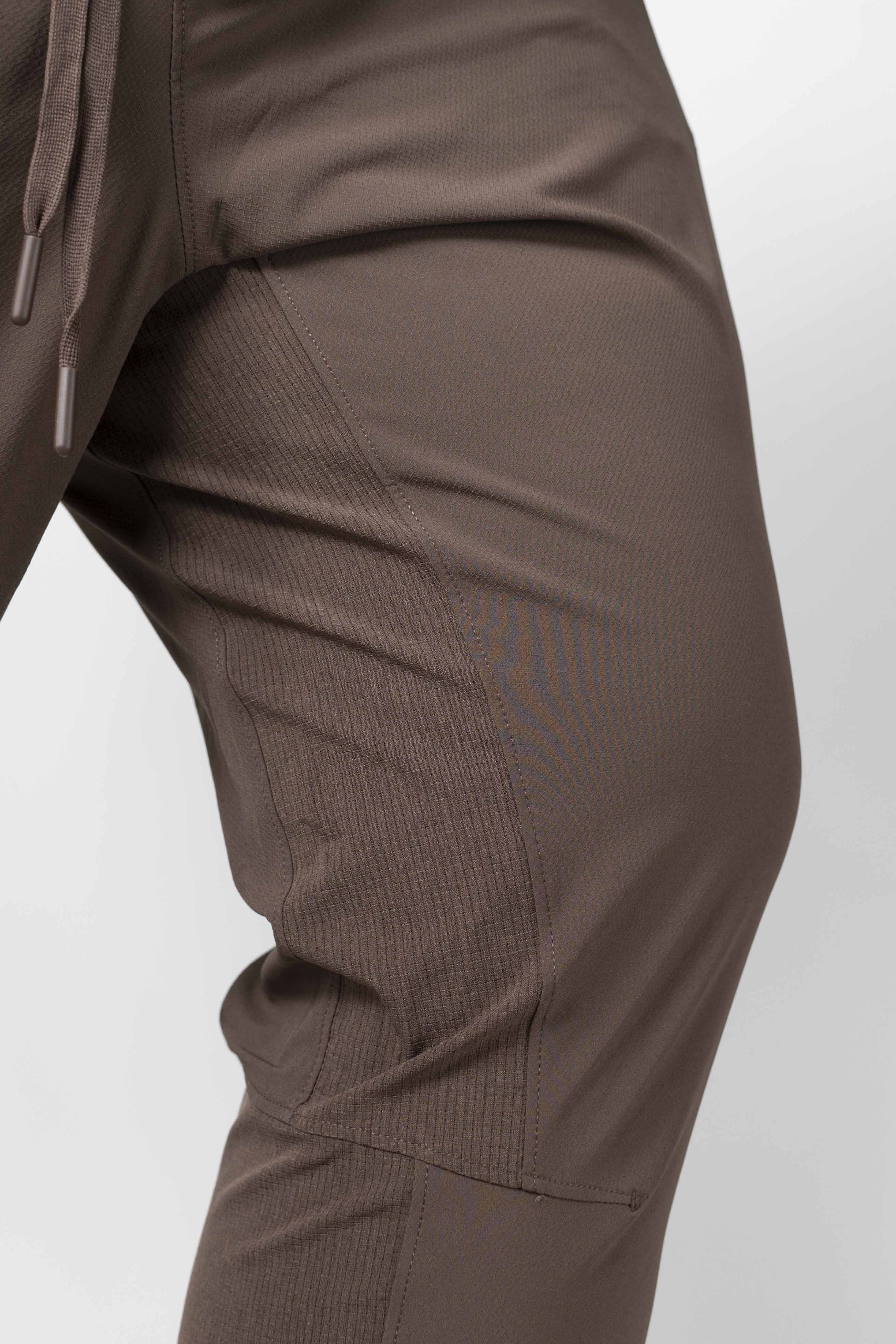 Everywear Pant V2 - Coffee
