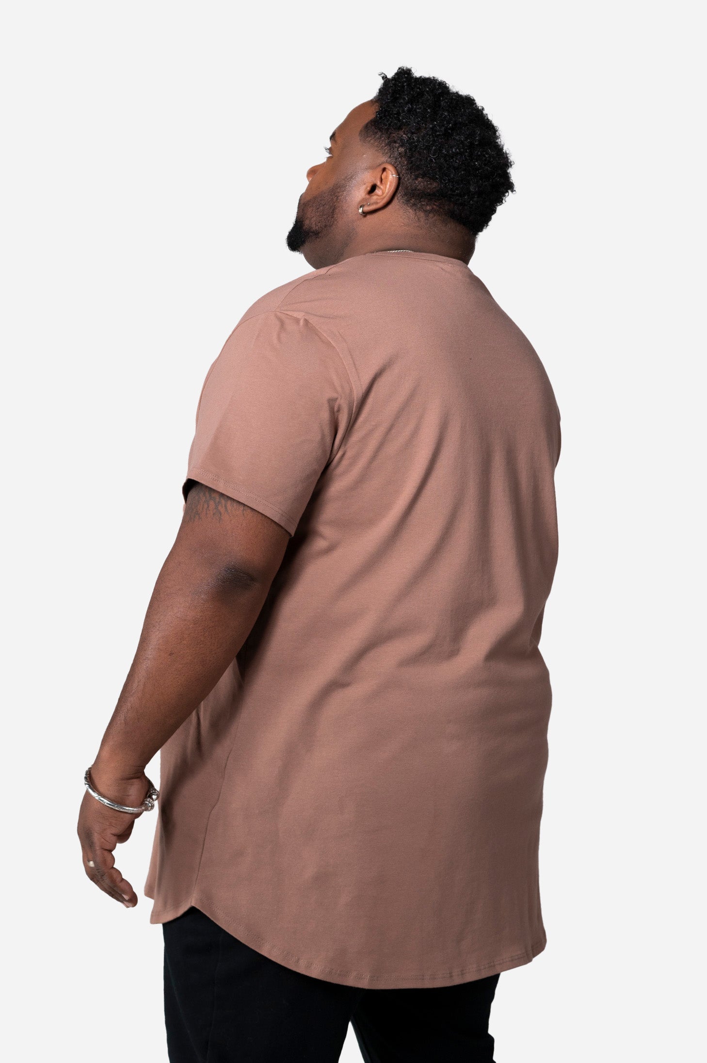 model-specs: Tristan is 5’8" | 270 lbs | size 2