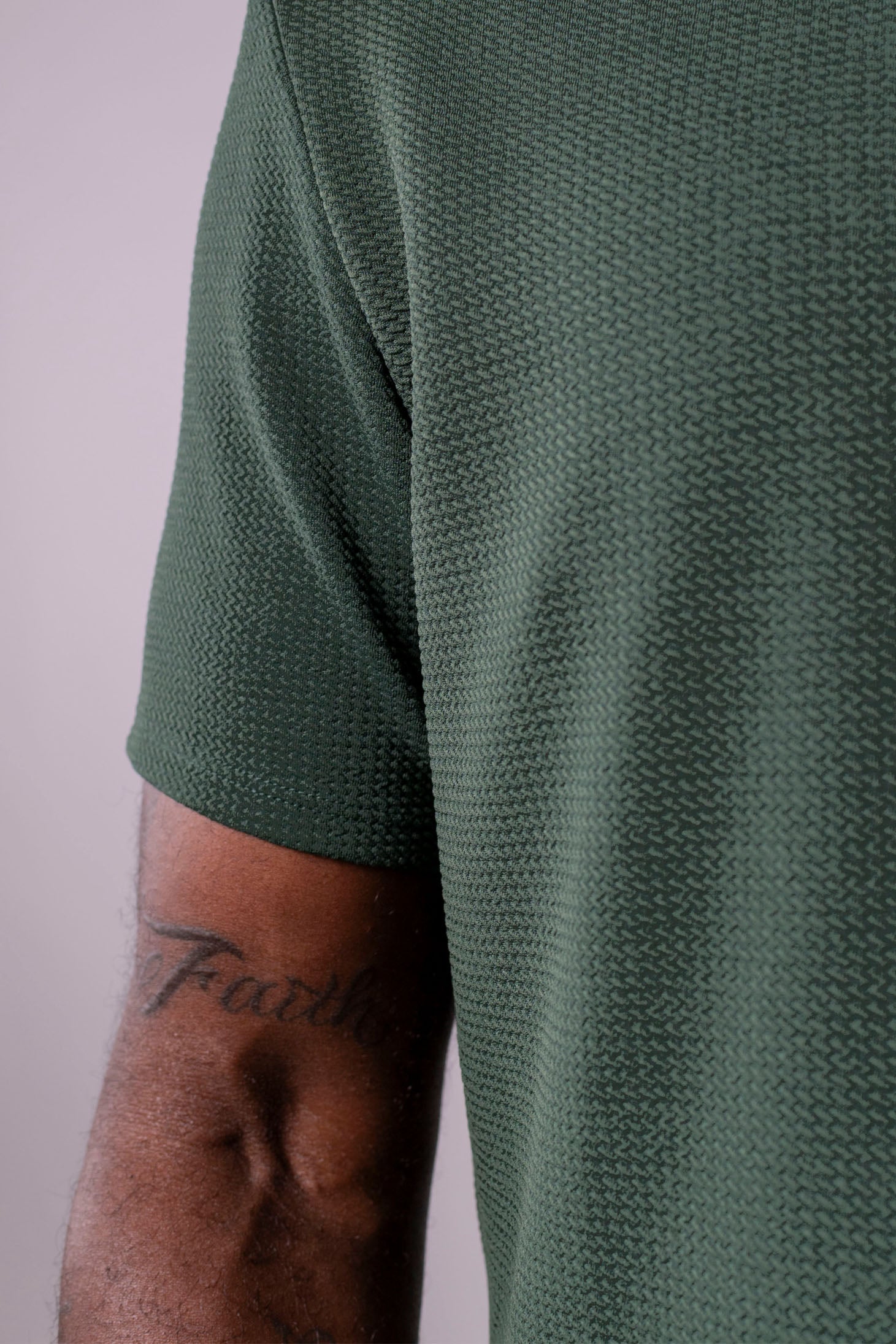 model-specs: wrinkle free fabric