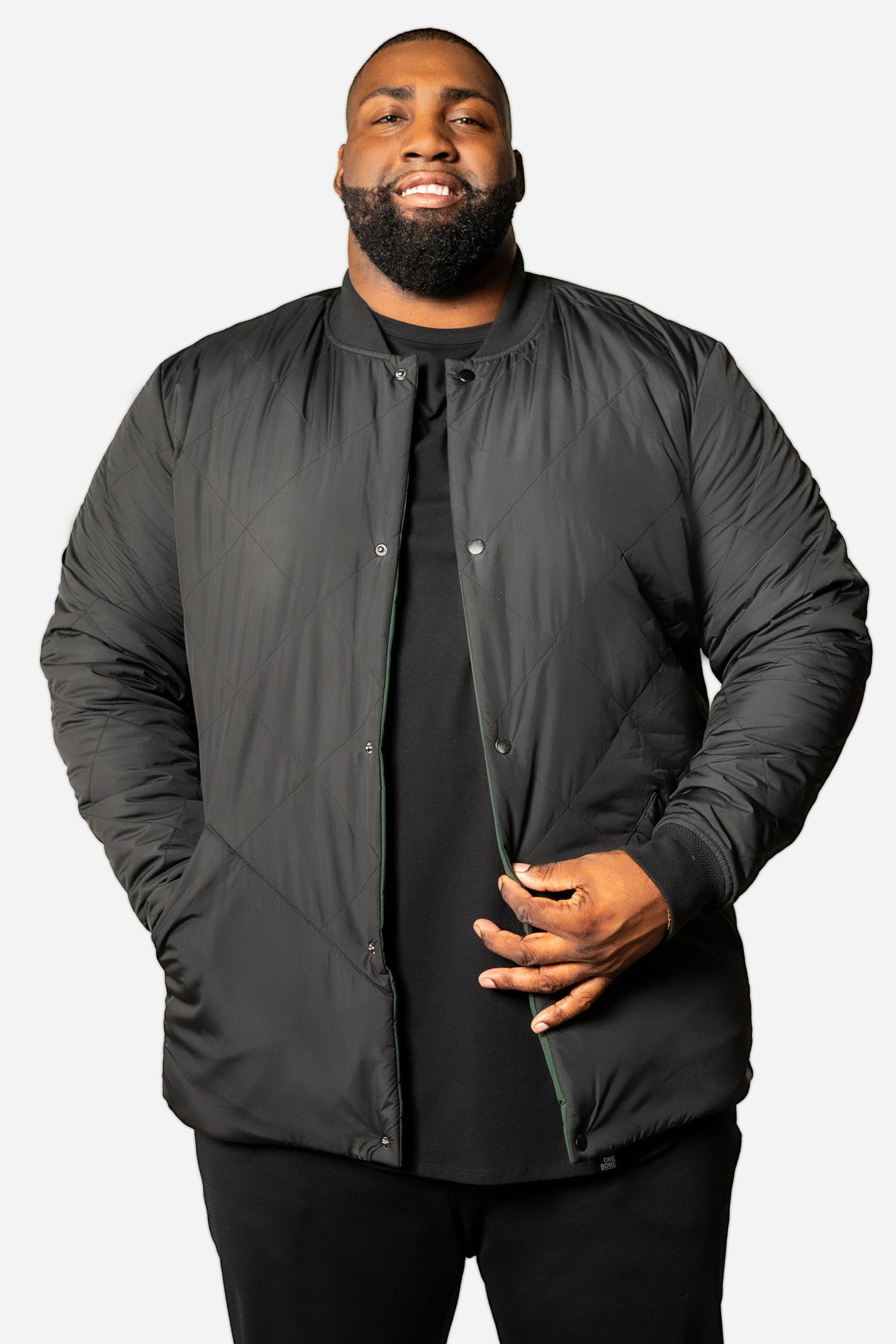 model-specs: Q is 6-4 | 350 lbs | Size 3