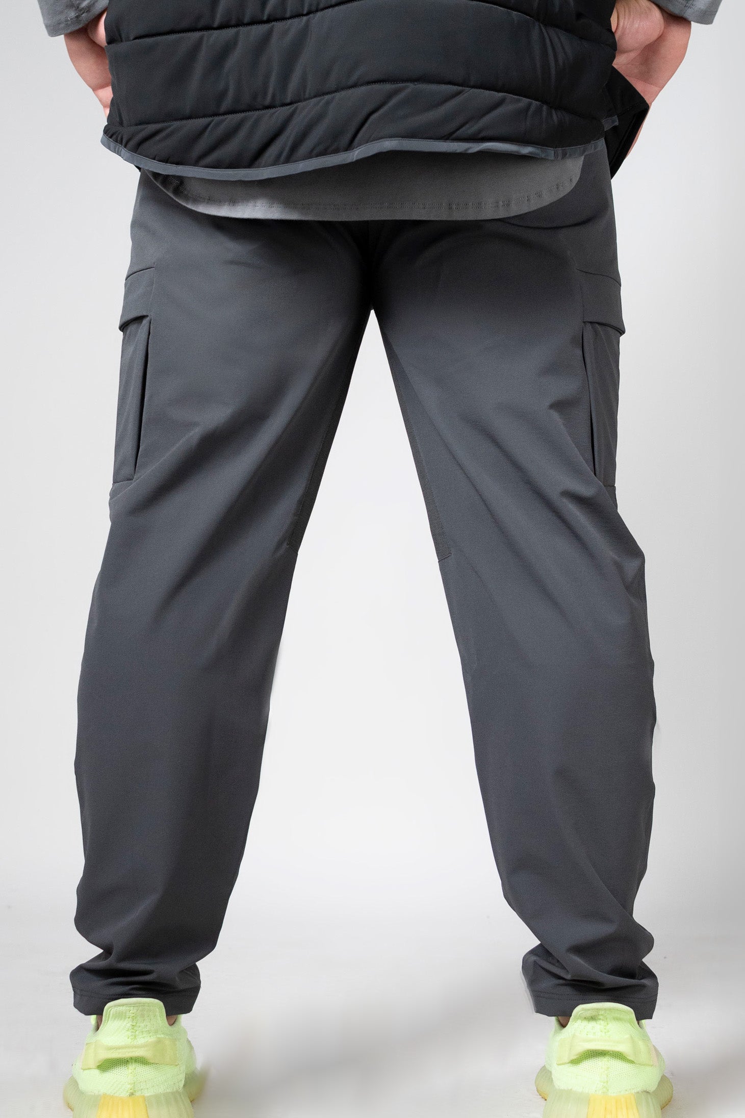 model-specs: Max is 6-2 | 290 lbs | 38 waist | size C