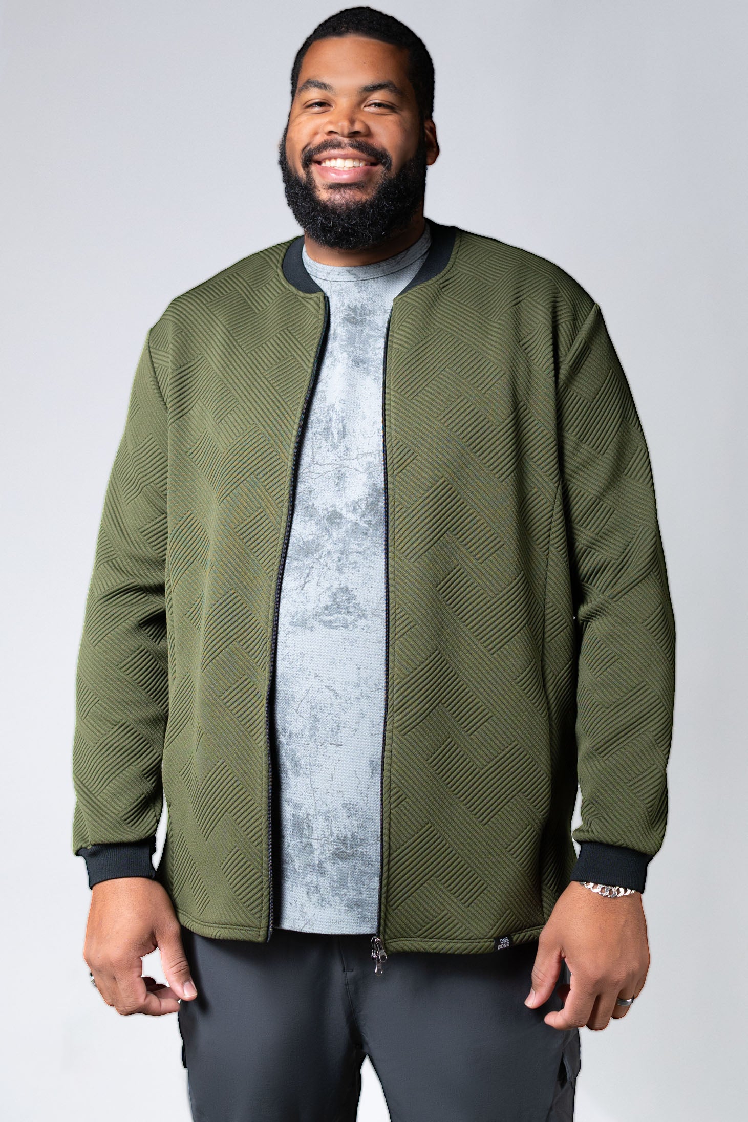model-specs: Ryan is 6-7 | 320 lbs | size 1