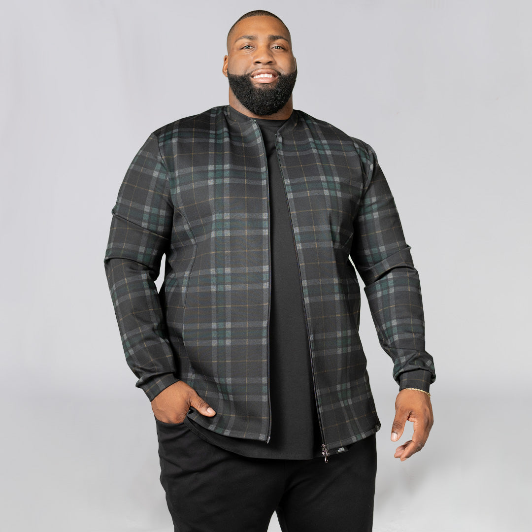 model-specs: Q is 6-4 | 350 lbs | Size 3