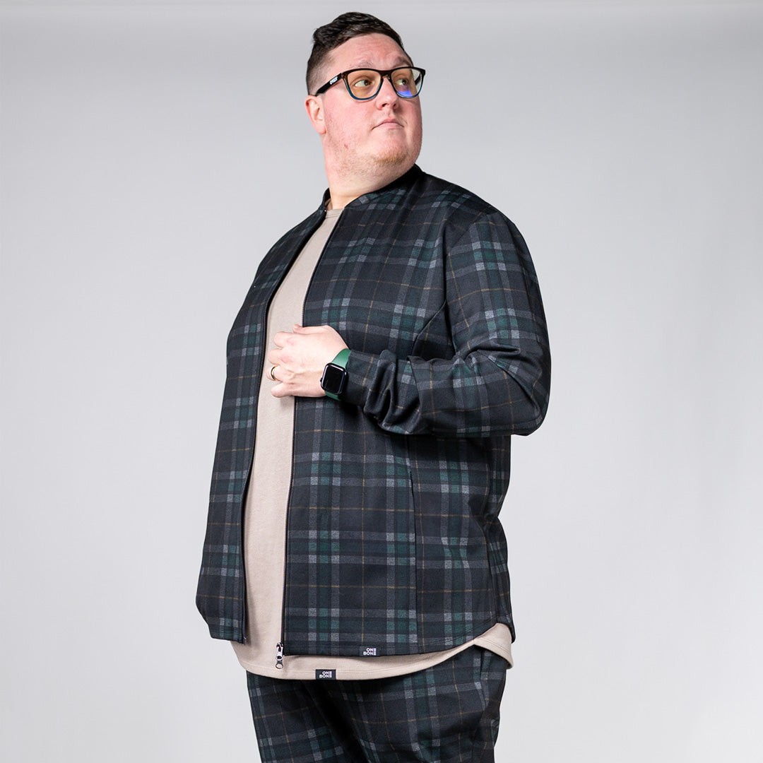 model-specs: Adam is 6-3 | 320 lbs | Size 2