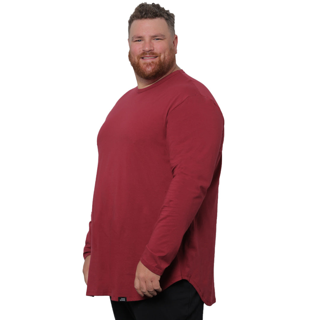 model-specs: Brandon is 6-3 | 350 lbs | size 3