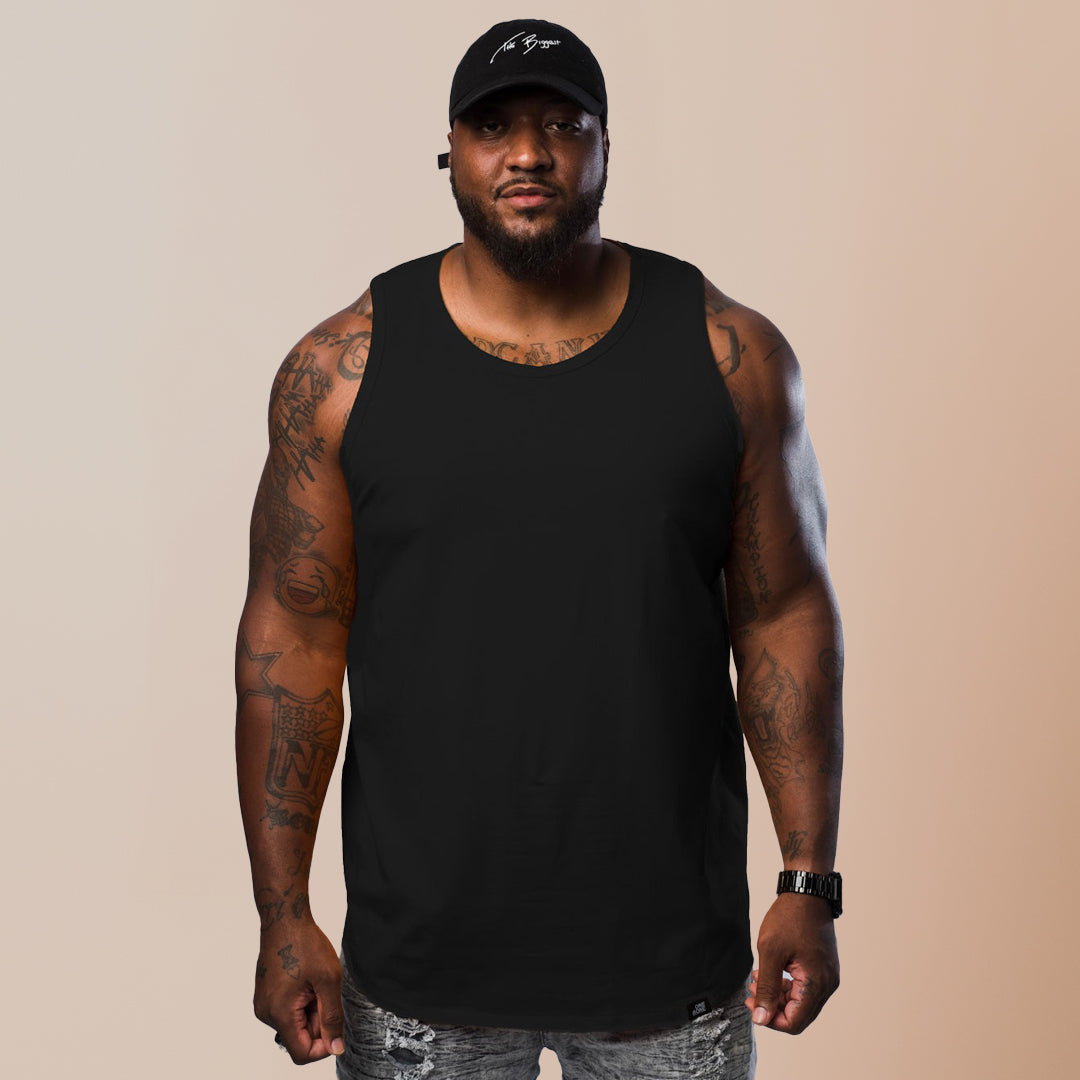 model-specs: Tony is 6-7 | 315 lbs | size 2