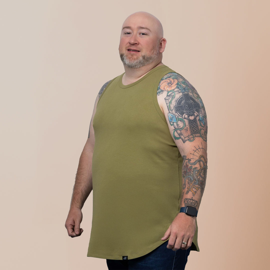 model-specs: Joe is 6-1 | 340 lbs | size 3