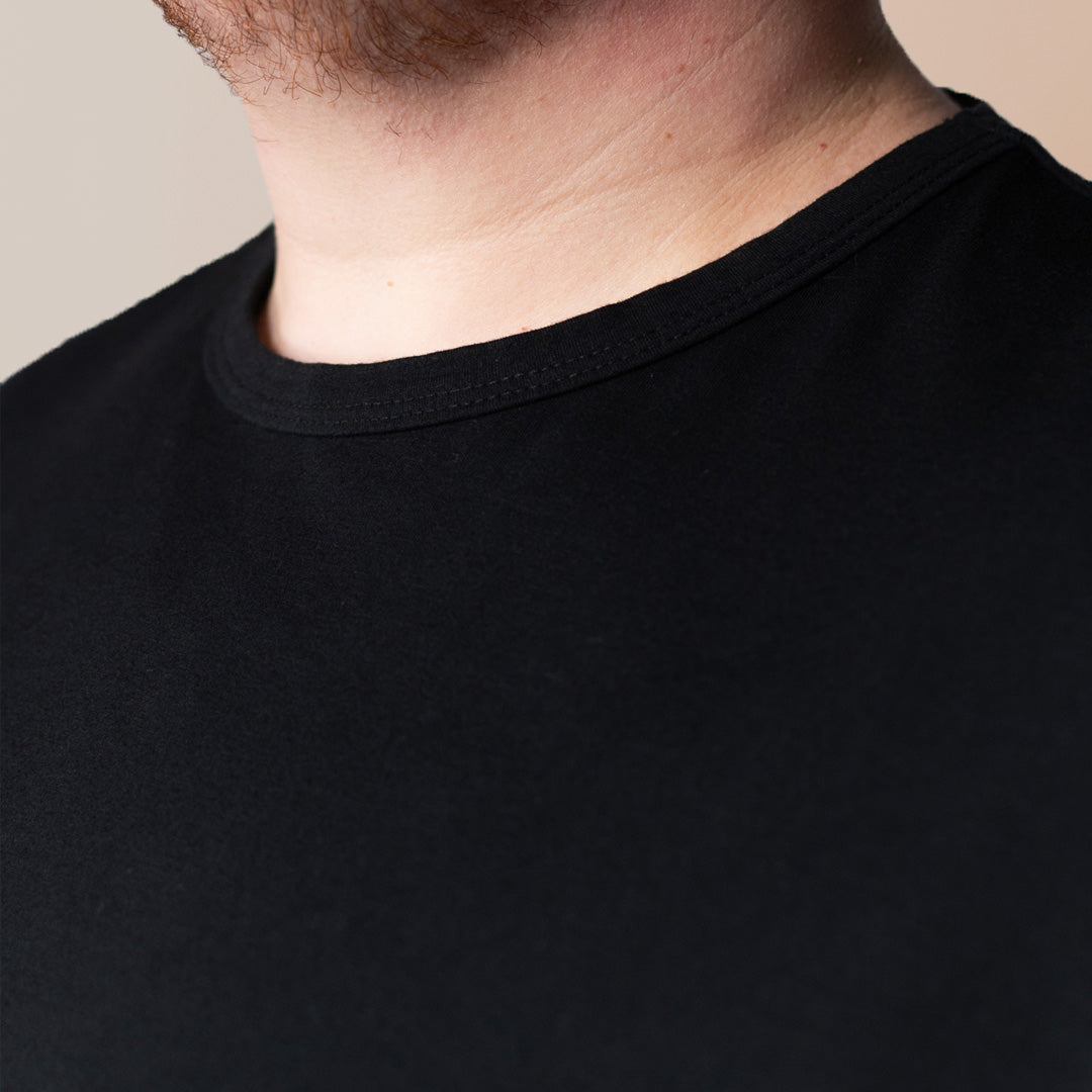 Scoop - T-Shirt - Black