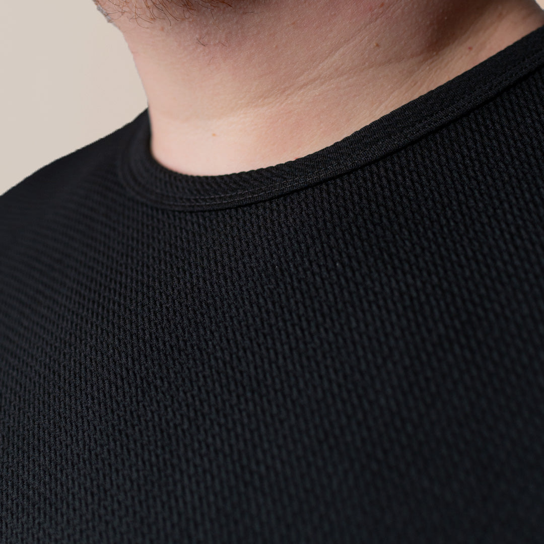 Bullet L/S - Black