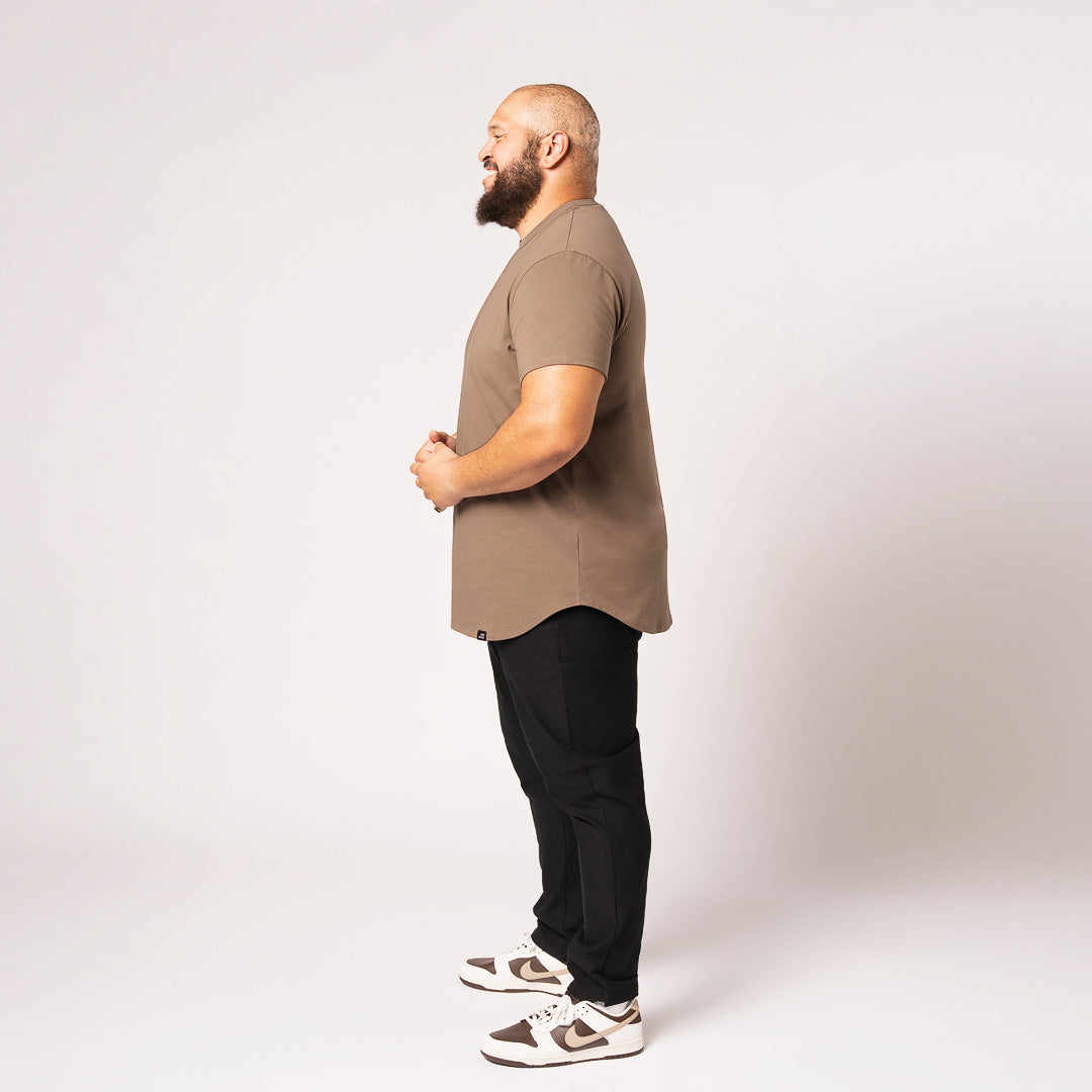 model-specs: Nick is 6'5" | 315 lbs | Size 2