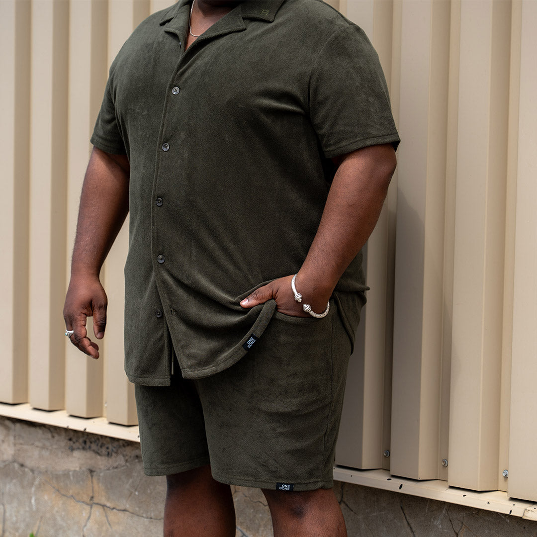 model-specs: Tristan is 5'8" | 270 lbs | Size 2 / D