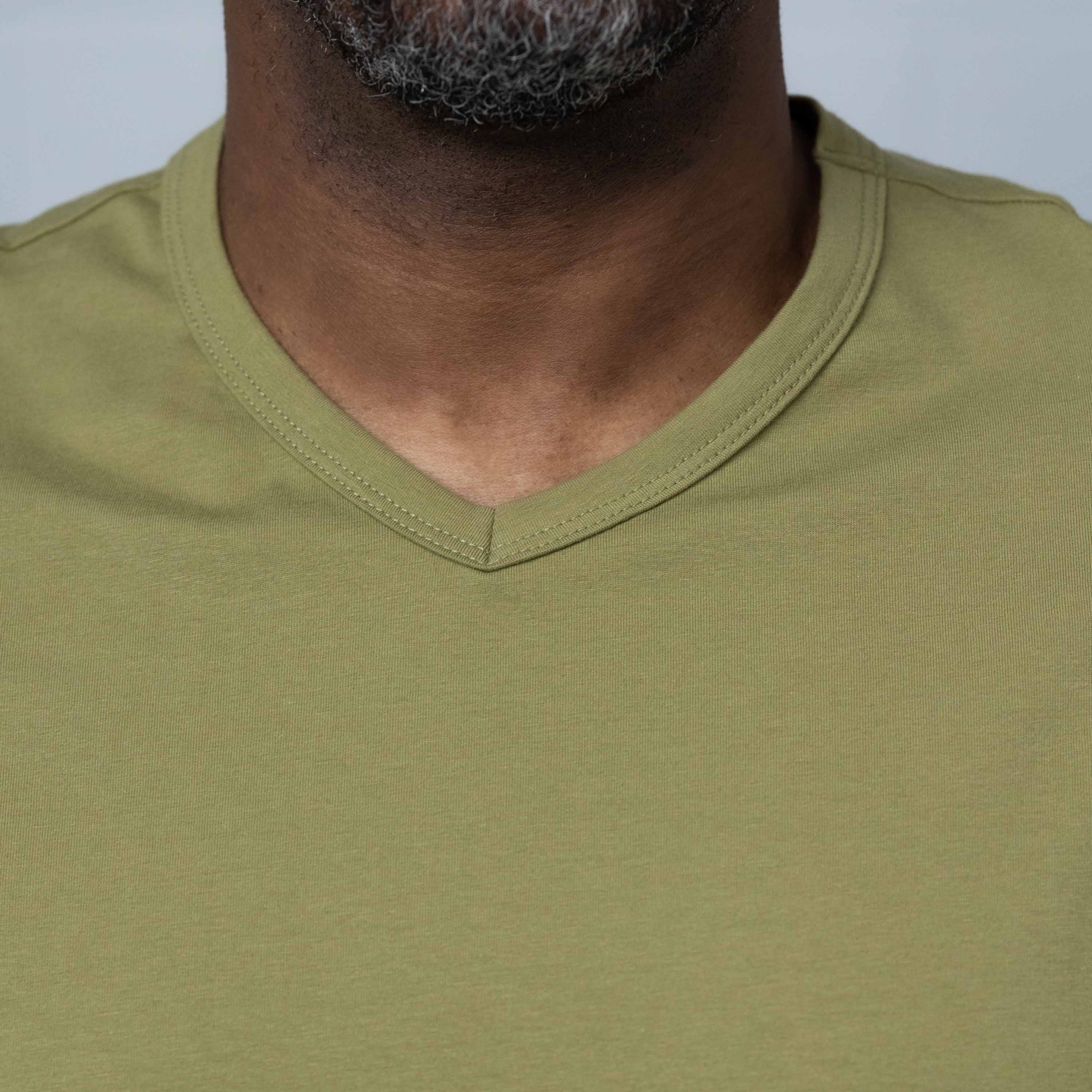 V-Neck - Desert Green