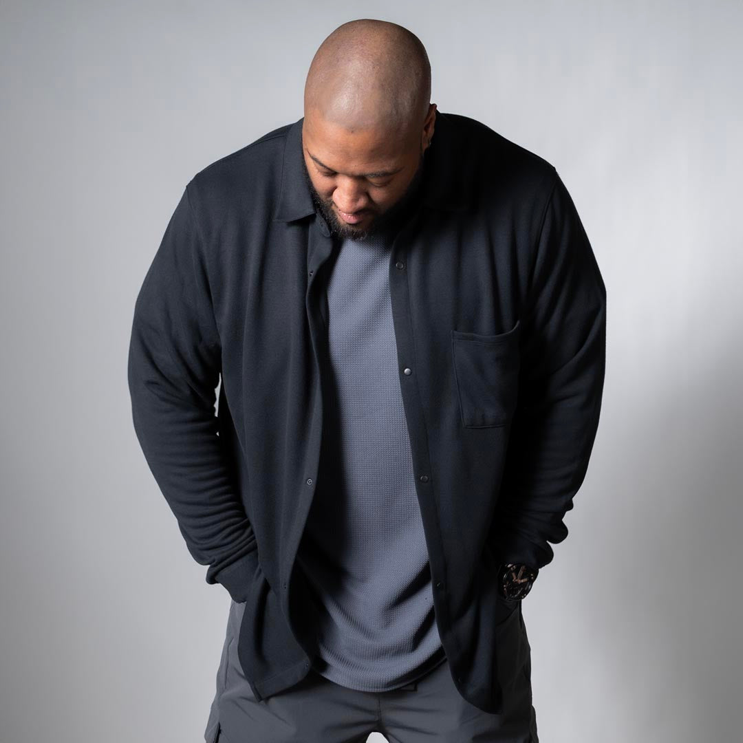 model-specs: Tony is 6-7 | 315 lbs | Size 2
