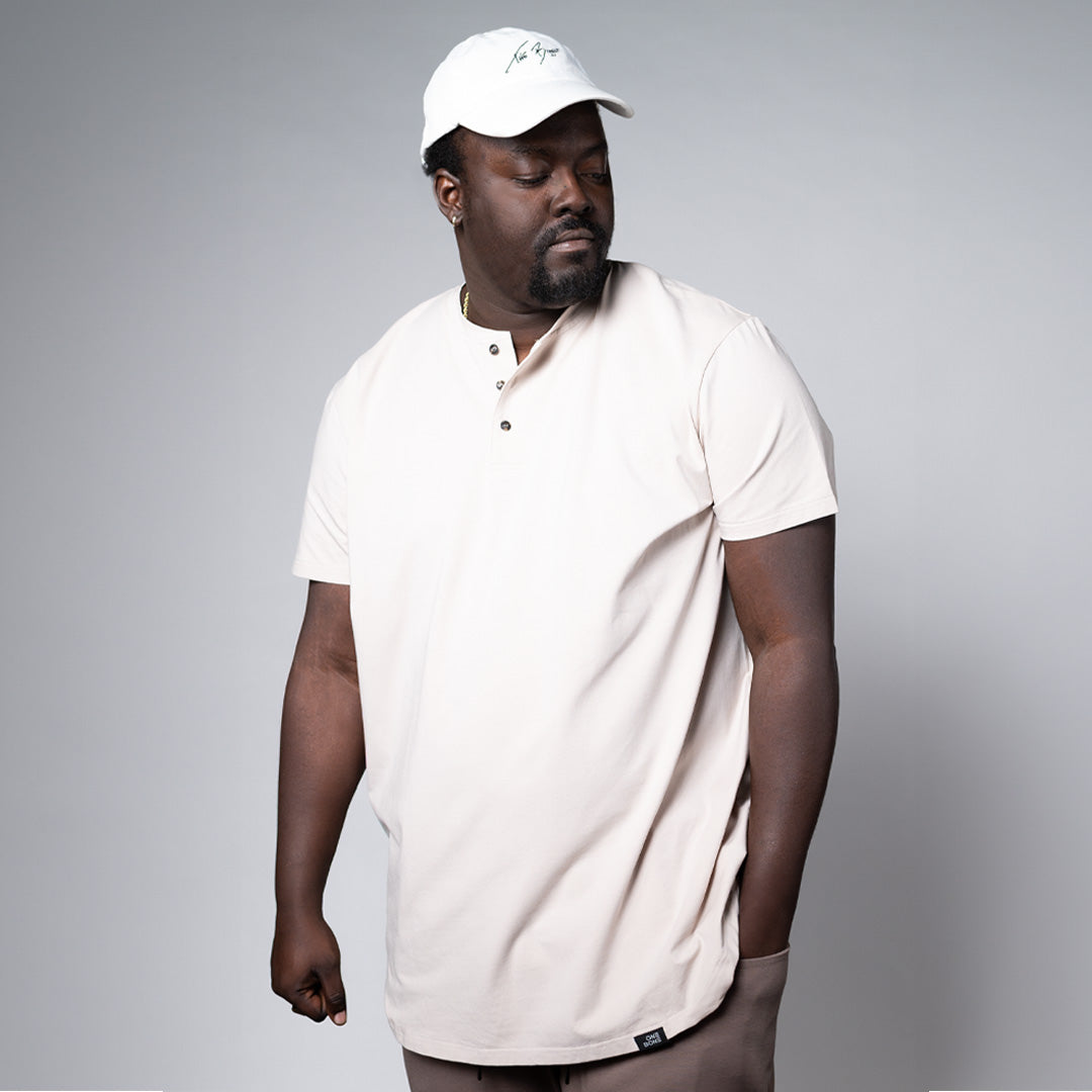 model-specs: Nana is 6'2 | 250 lbs | size - 1
