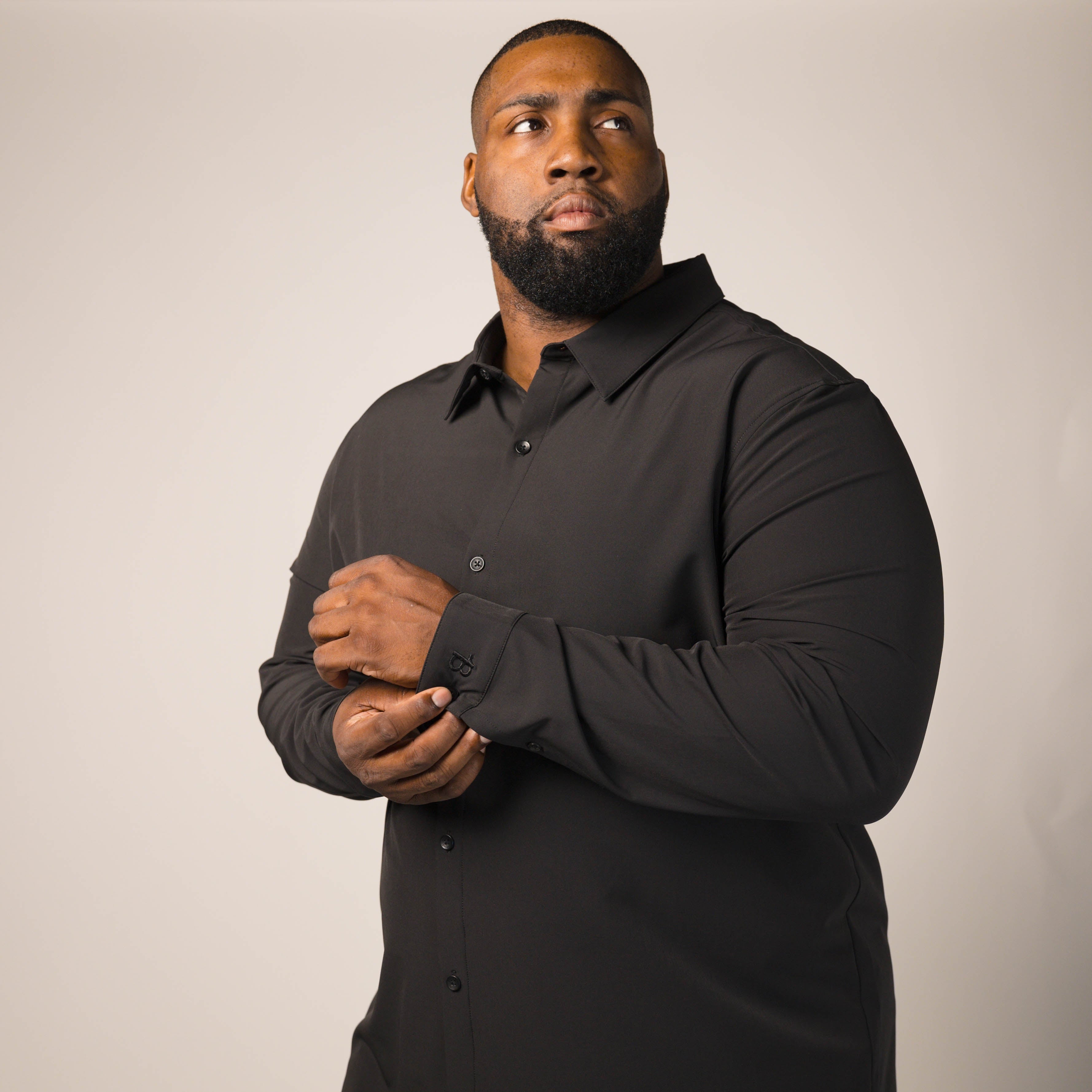 model-specs: Qadr is 6-4 | 350 lbs | size 3