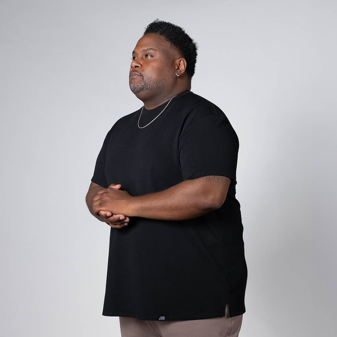model-specs: 2 inches shorter than our classic Bullet Tee