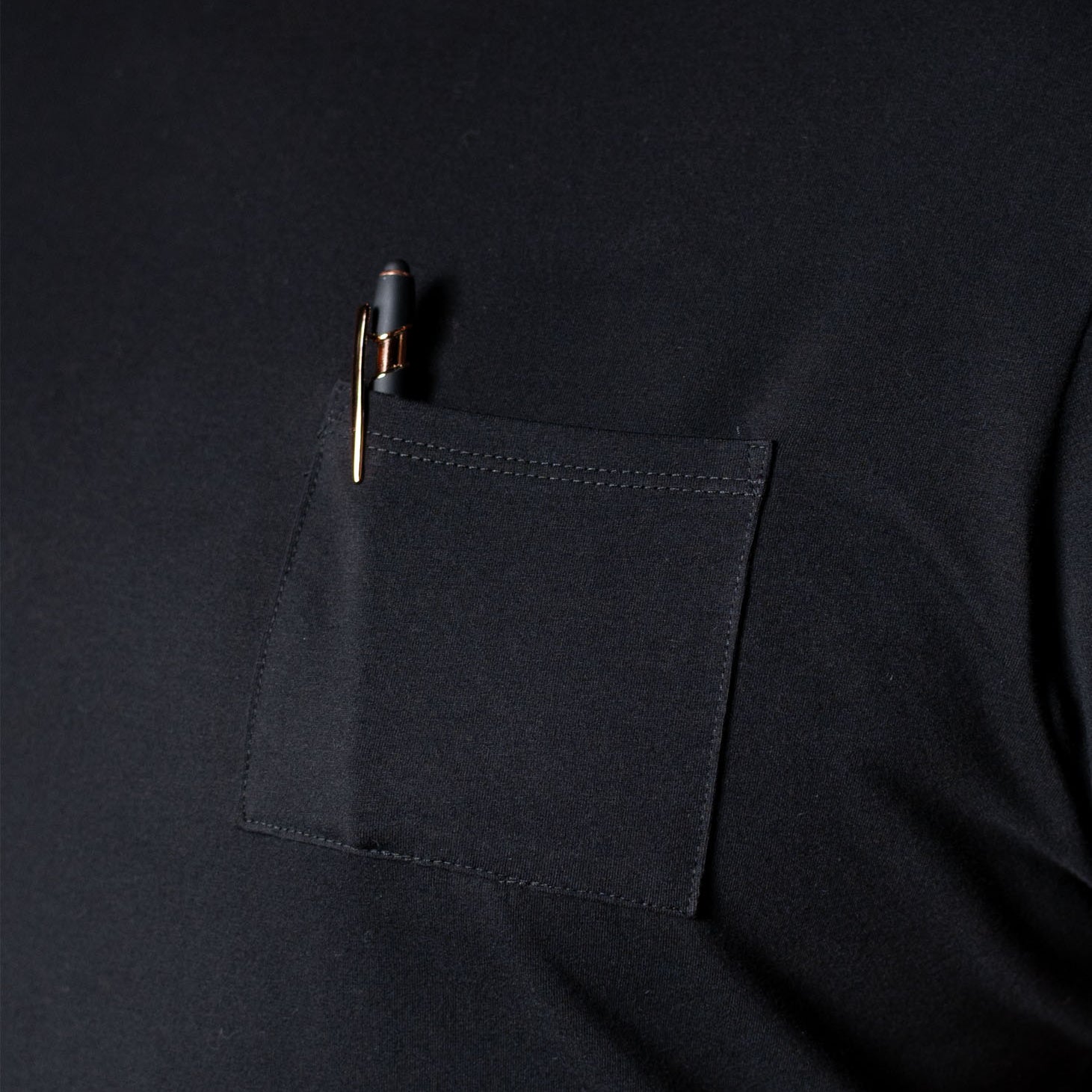 T-shirt à poche – Noir
