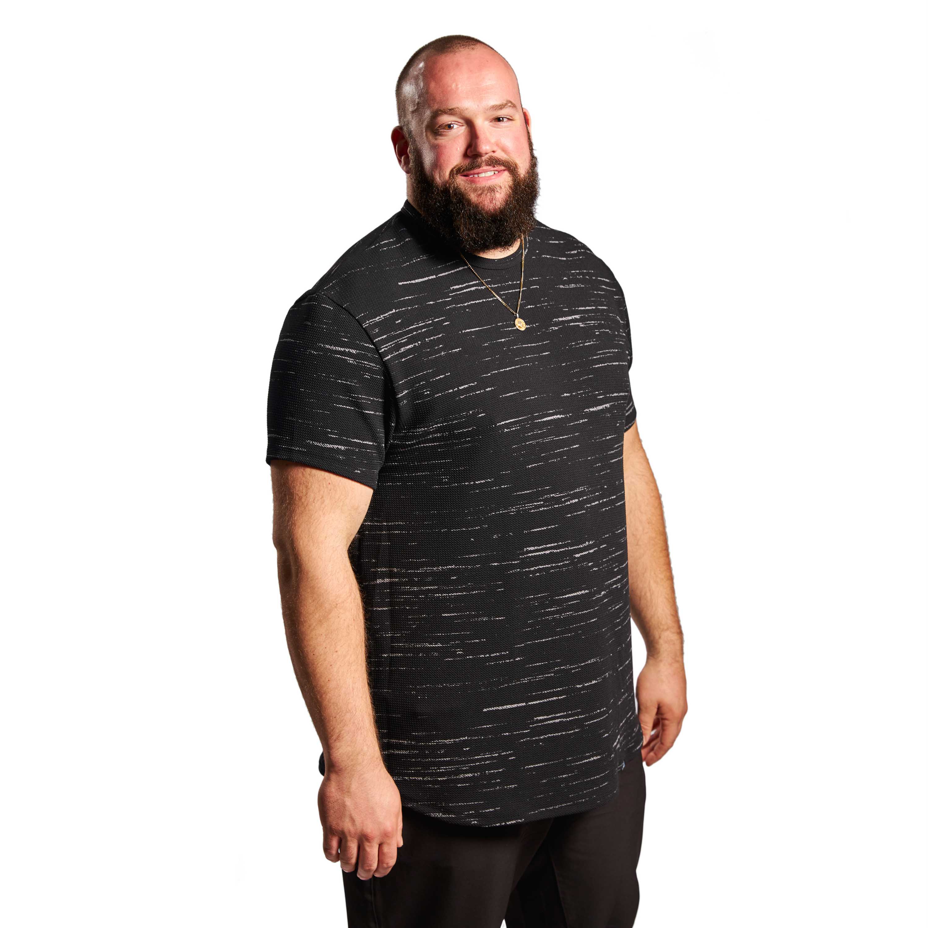 model-specs: Quinn is 6’3 | 295 lbs | size 1