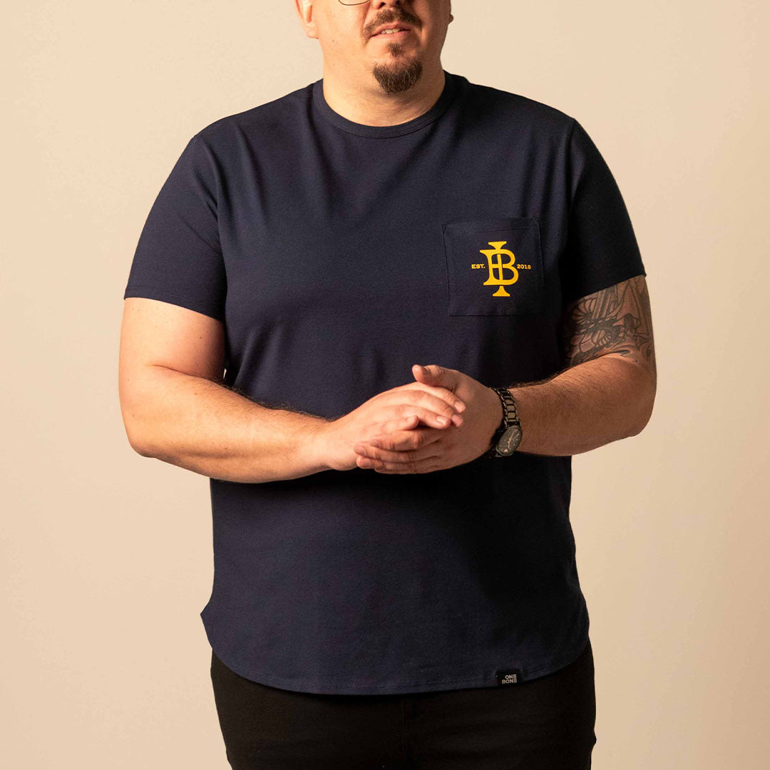 model-specs: Desmond is 6'7 | 300 lbs | size 1