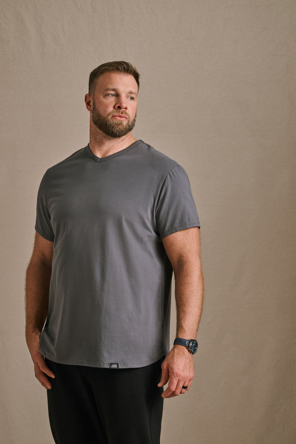 V-Neck - Midnight Grey