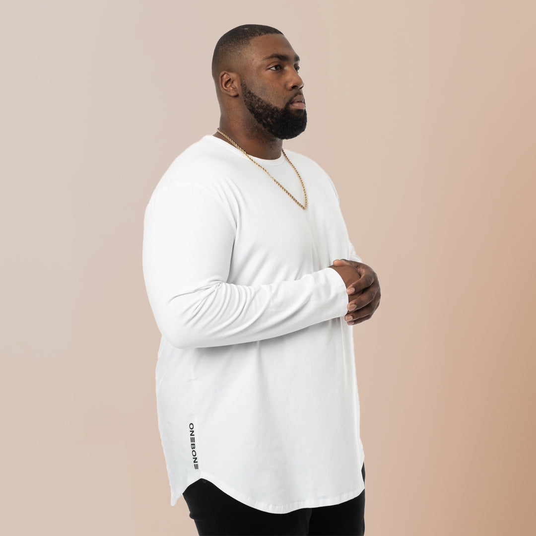 model-specs: Q is 6-4 | 350 lbs | Size 3