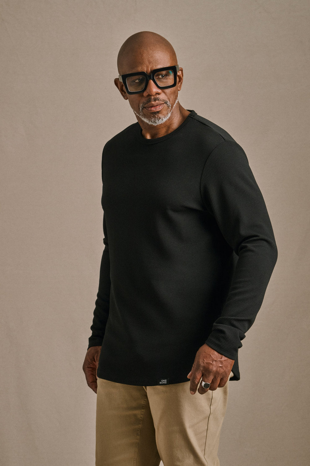 Bullet L/S - Black