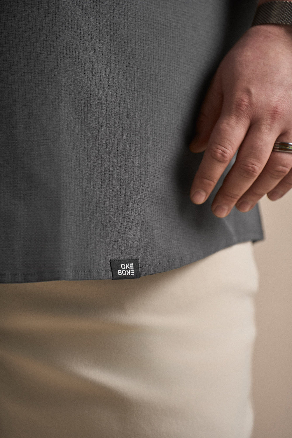 Bouton hybride - Gris carbone
