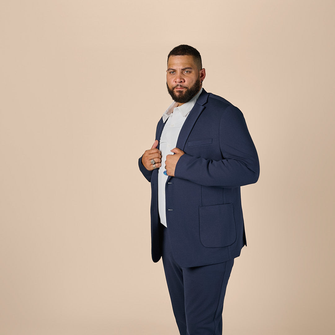 model-specs: Kevin is 6'6" | Size 1