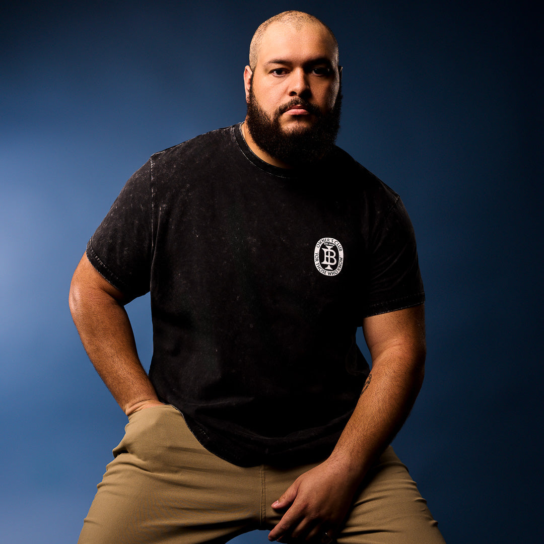 model-specs: Nick is 6'5" | 315 lbs | Size 2