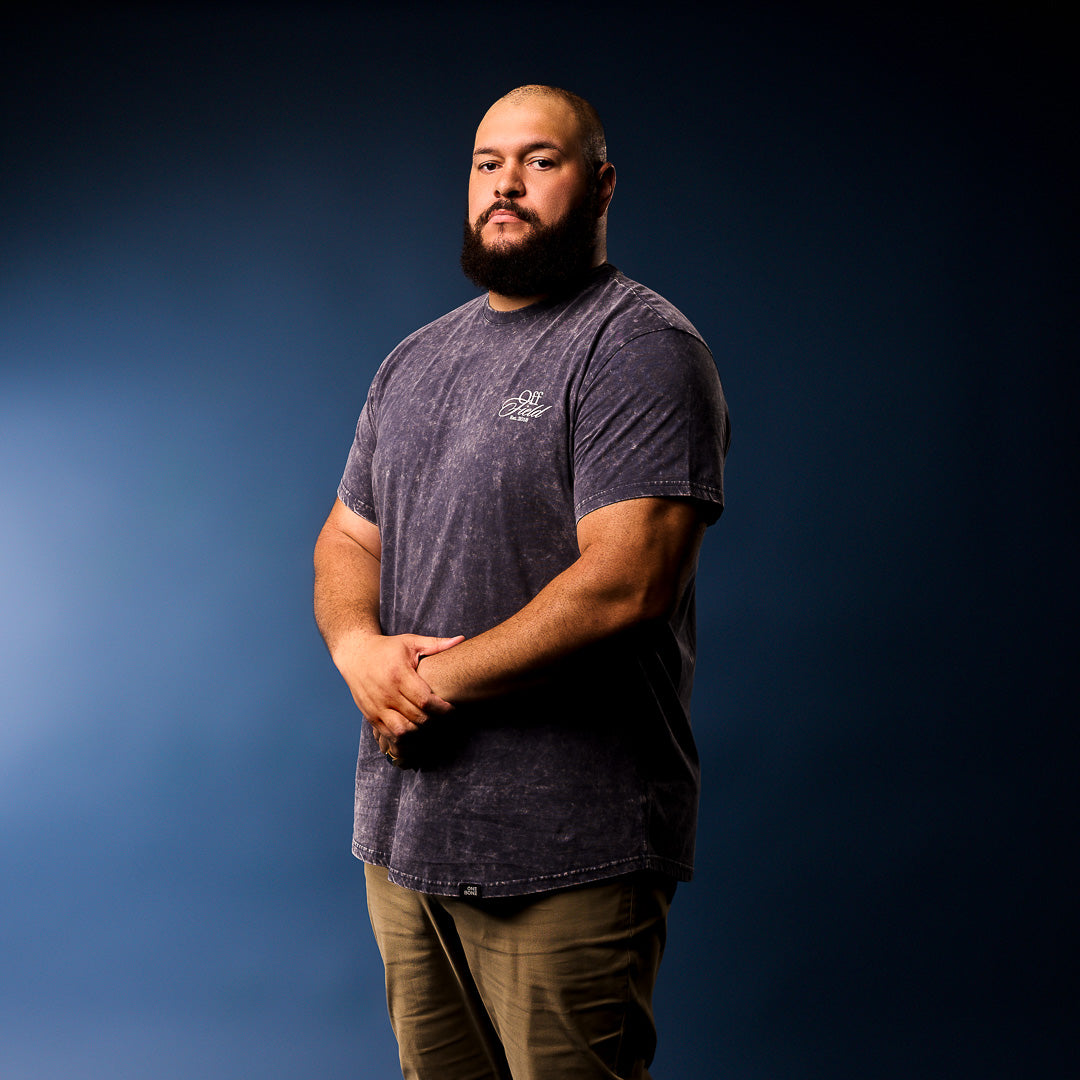 model-specs: Nick is 6'5" | 315 lbs | Size 2