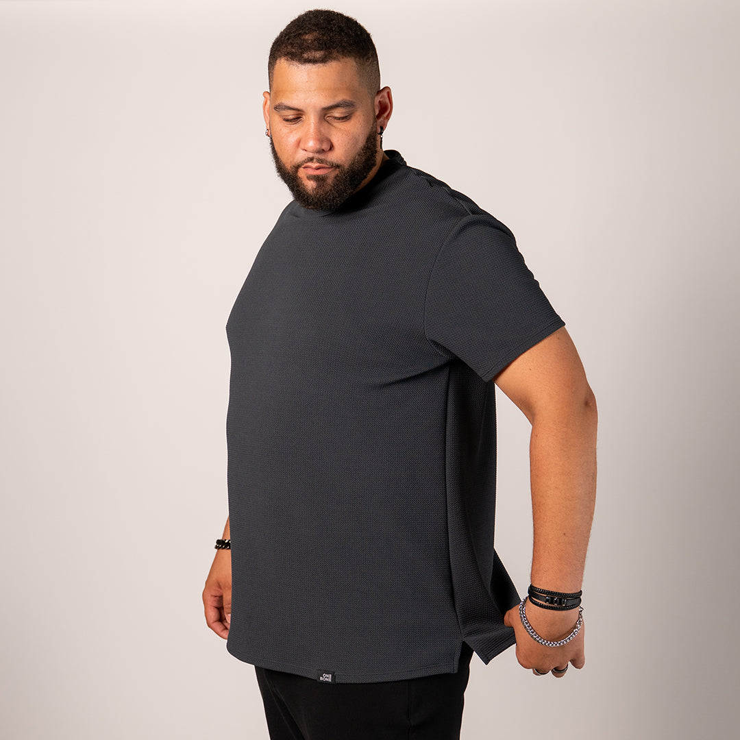 model-specs: Kevin is 6'6" | Size 1