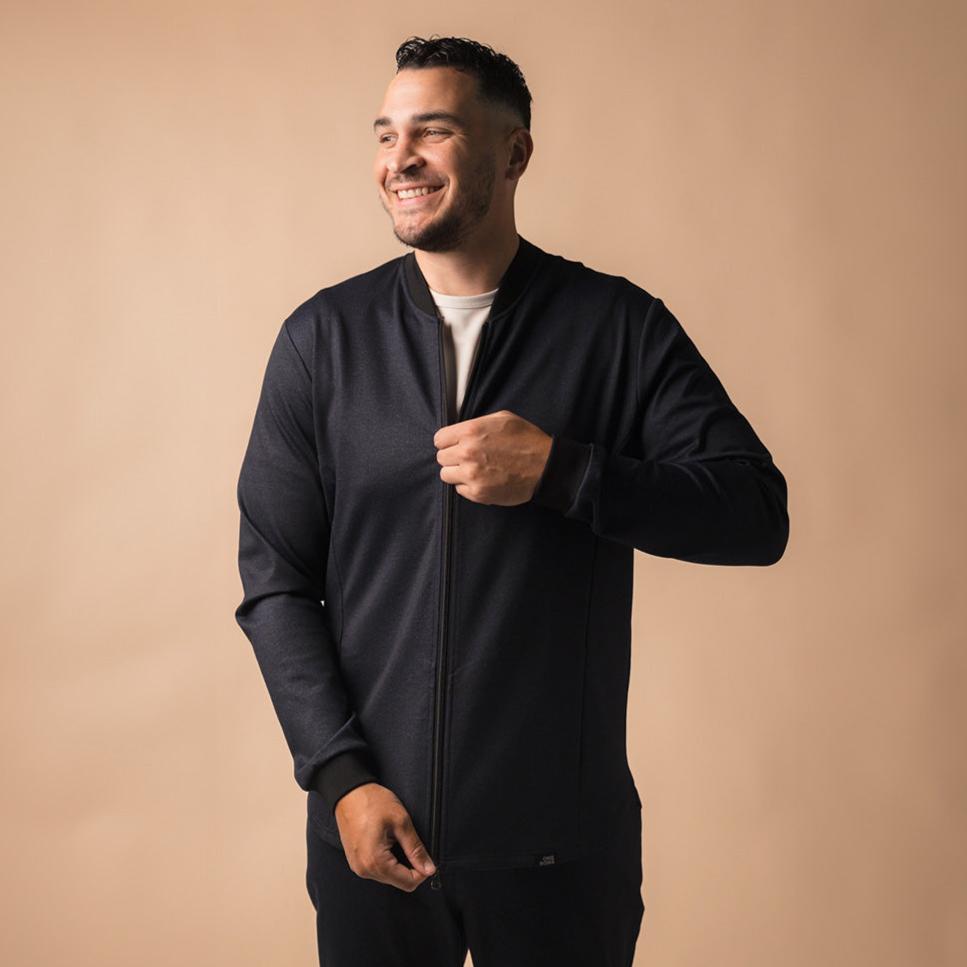 model-specs: Sheldon is 6'5" | 255 lbs | size 0