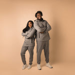 model-specs: Lens is 6'8" | 310 lbs | size 1